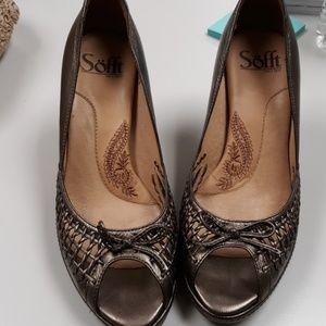 Sofft Brand Bronze Metallic  Heels